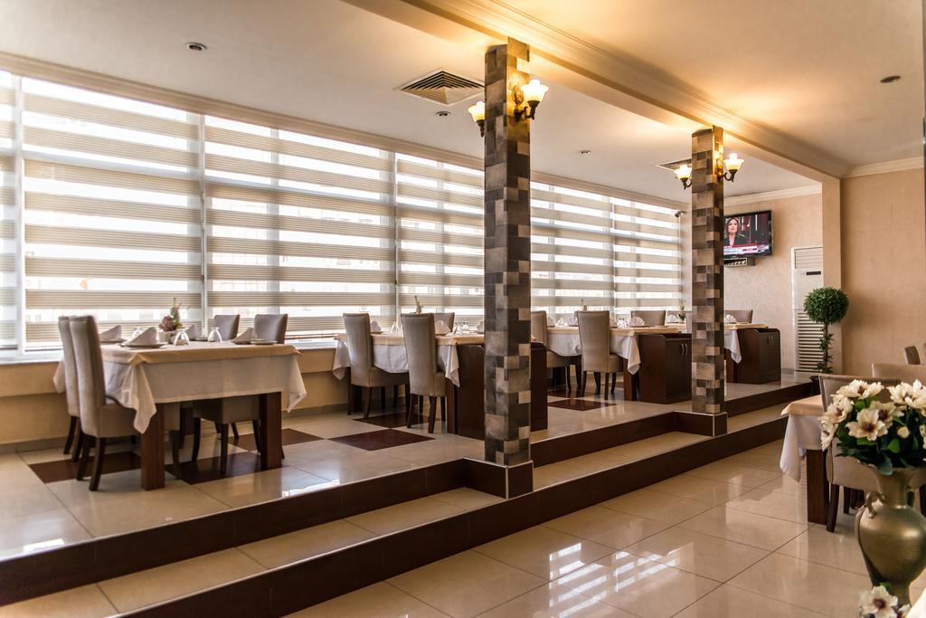 Kristal Otel Adana Exterior foto